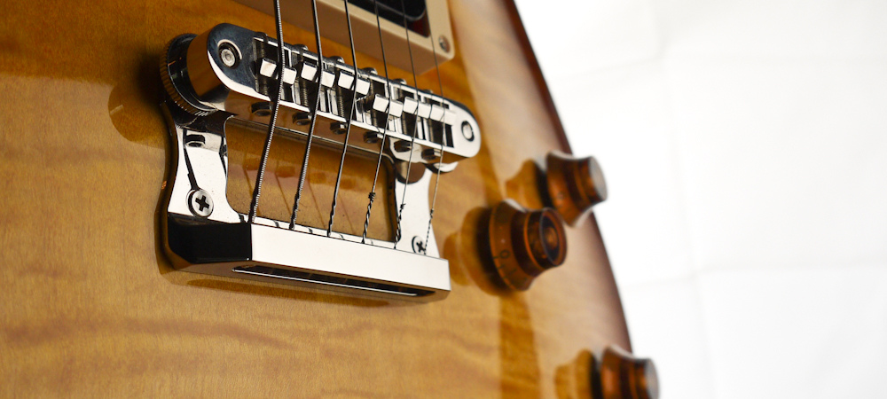 Knaggs_T2_Kenai_-_bridge_tailpiece.jpg