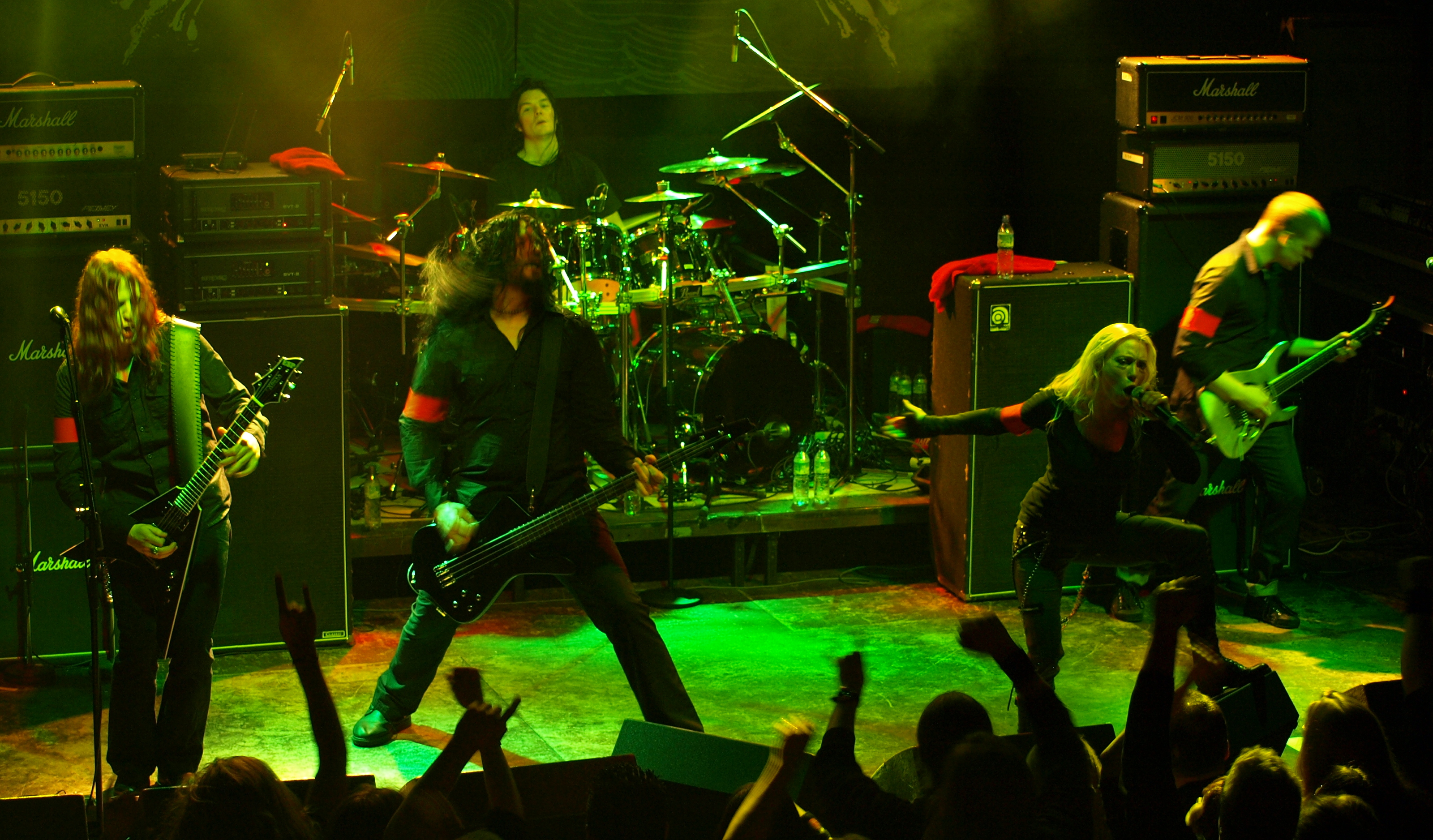 Arch_Enemy_01.jpg