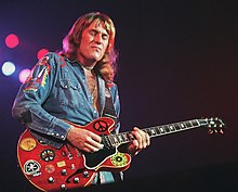 220px-Alvin_Lee.jpg