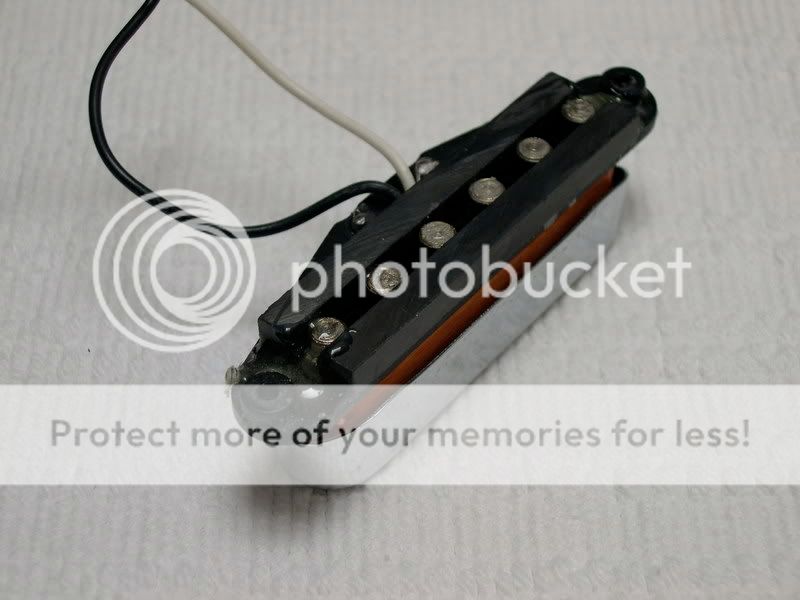 2006_MIM_Std_Neck_Pickup_Bottom.jpg