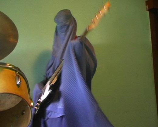 bass_520.jpg