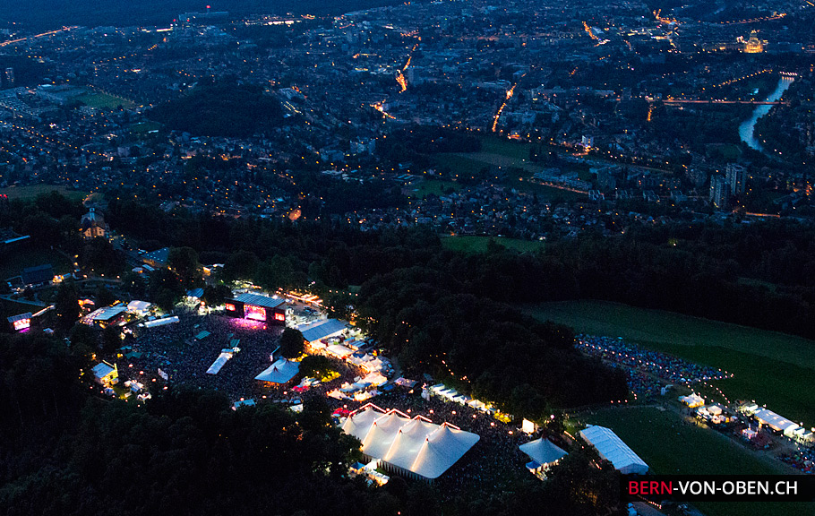 gurtenfestival_bei_nacht_luftaufnahme04.jpg