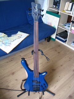 Bass2.jpg