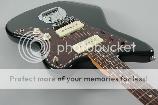 jazzmasterblk_4859_4.jpg