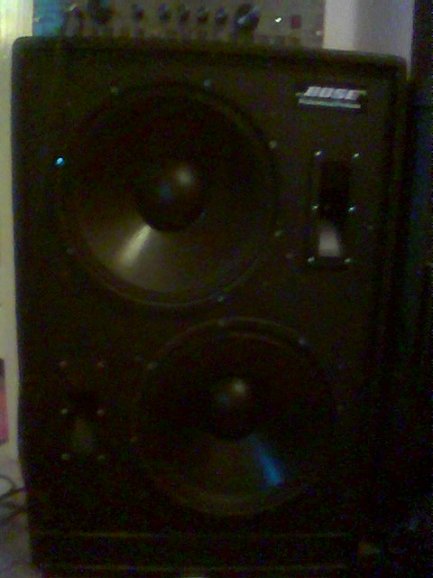 bassbox.jpg