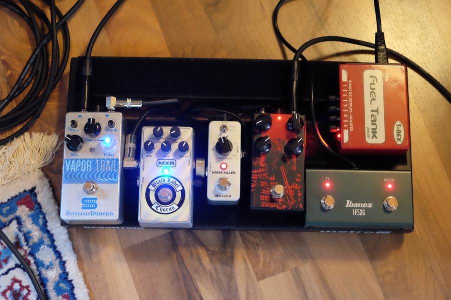 Mein-Pedalboard-V1.jpg