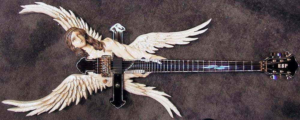 My_Guitar_by_Junk_Messiah.jpg