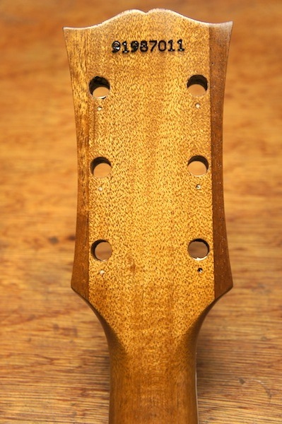 les-paul-mahogany-neck.JPG