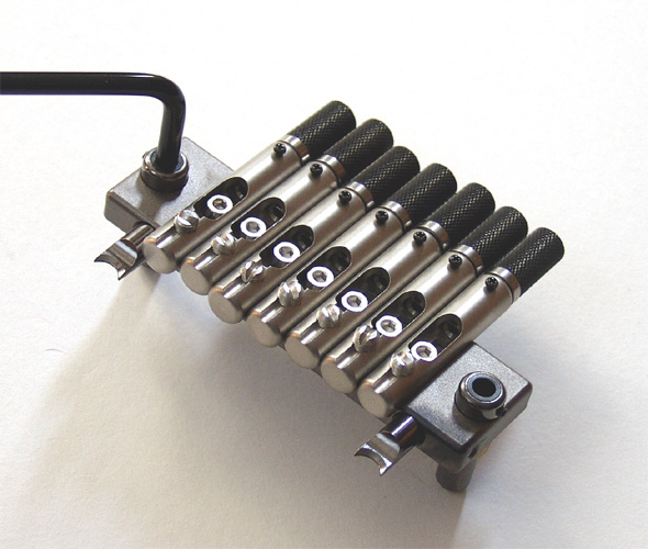 FLAPMAN7.T.3.JPG