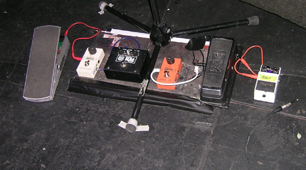 knut04box.jpg