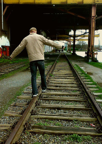 bahngleis_1c77g.jpg