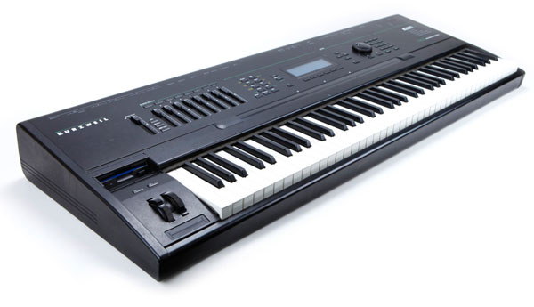 kurzweil_k2500s_angle.jpg