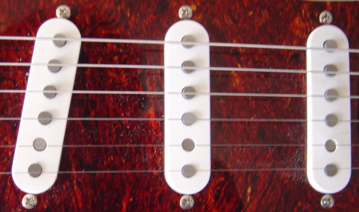 Stratocaster_pickups.jpg