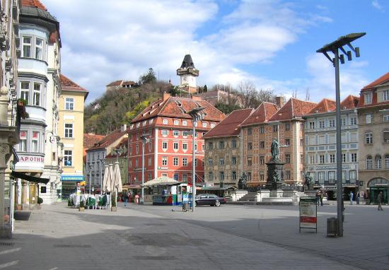 main-square-in-graz.jpg