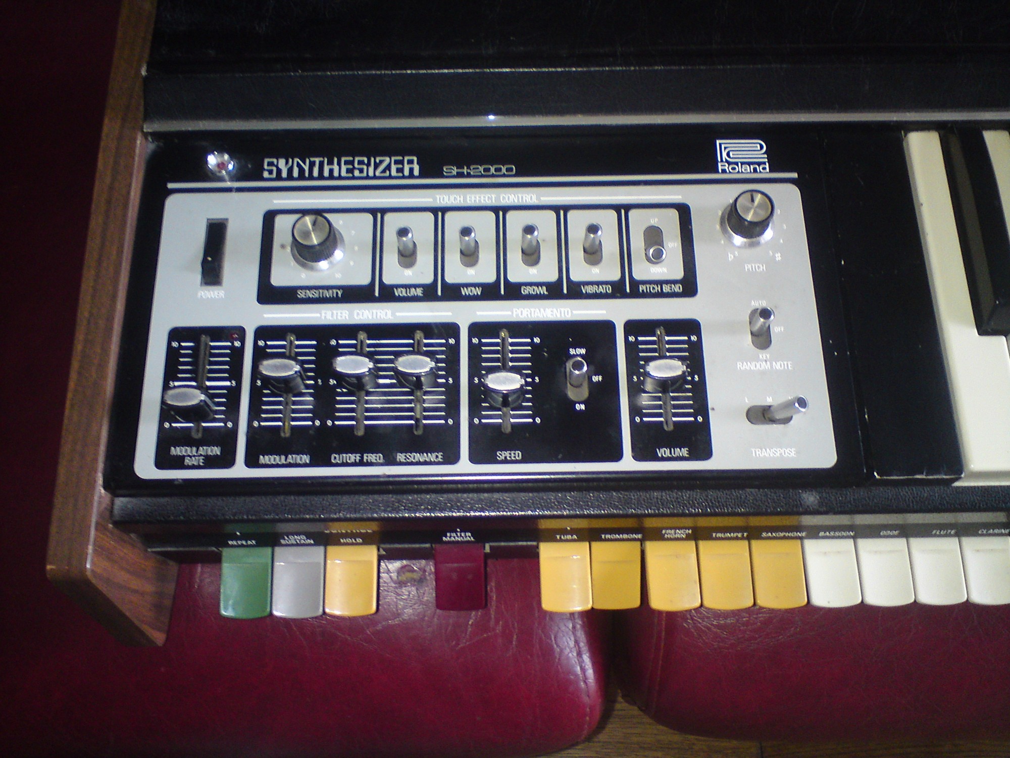 roland-sh-2000-568192.jpg