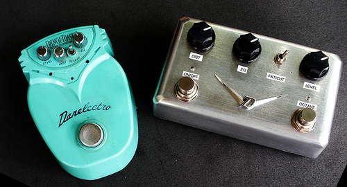 danelectro-french-toast-11551419-o.jpg