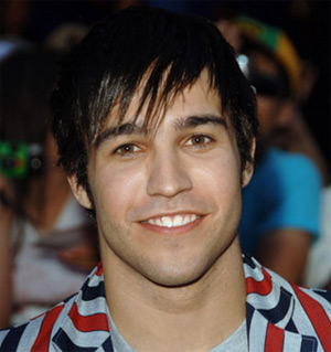 fall_out_boy-pete_wentz-2006.jpg