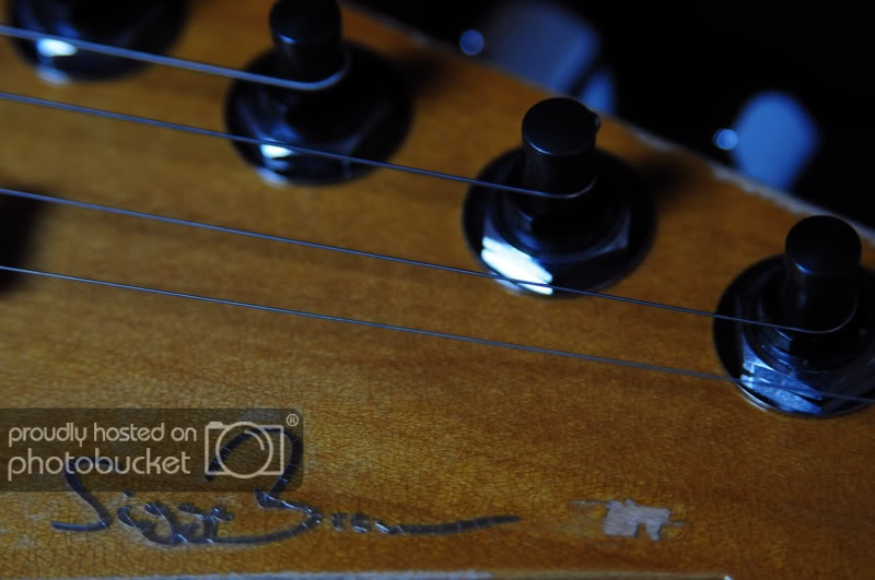 Headstock_Detail.jpg