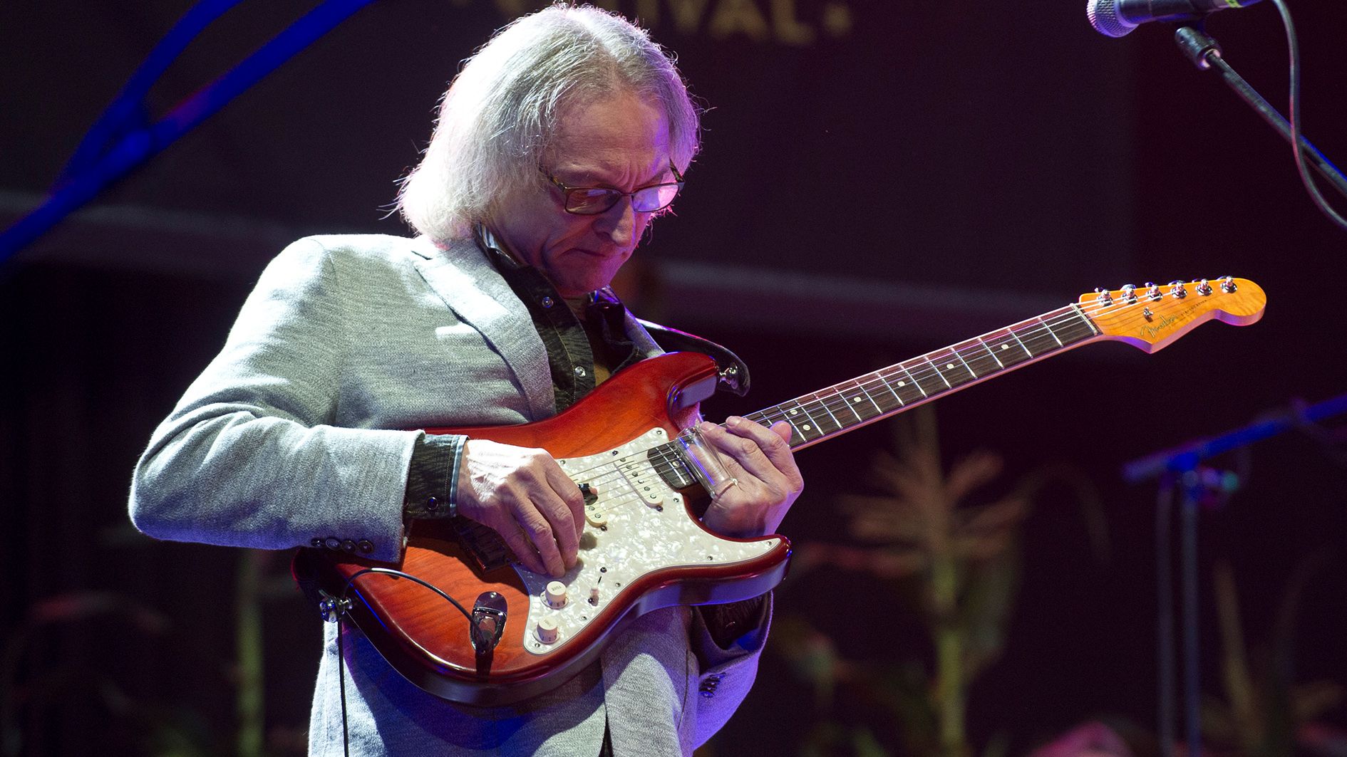 www.guitarworld.com