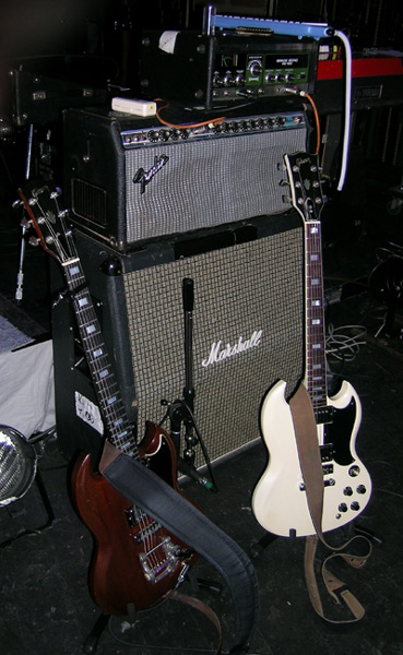 knut04amp.jpg