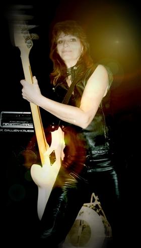 621433_thumbnail_280_Brandi_Suzi_Quatro_Queen_of_Rock_Show.jpg