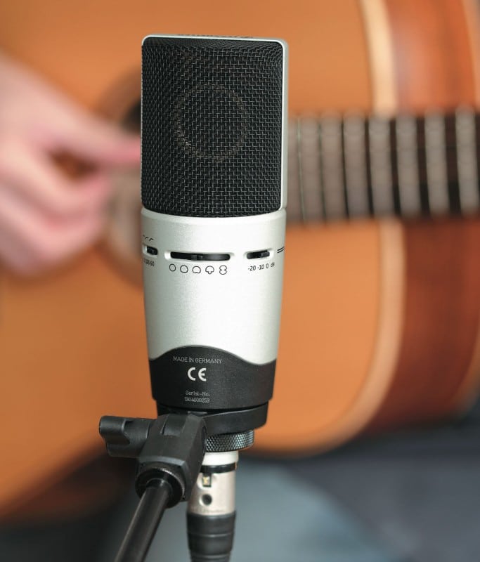 Sennheiser-MK-8-Gitarre-683x800.jpg