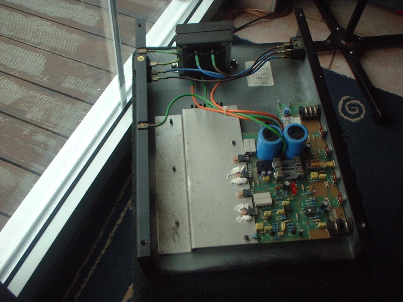 c6my1ob9md68k0v4x.jpg