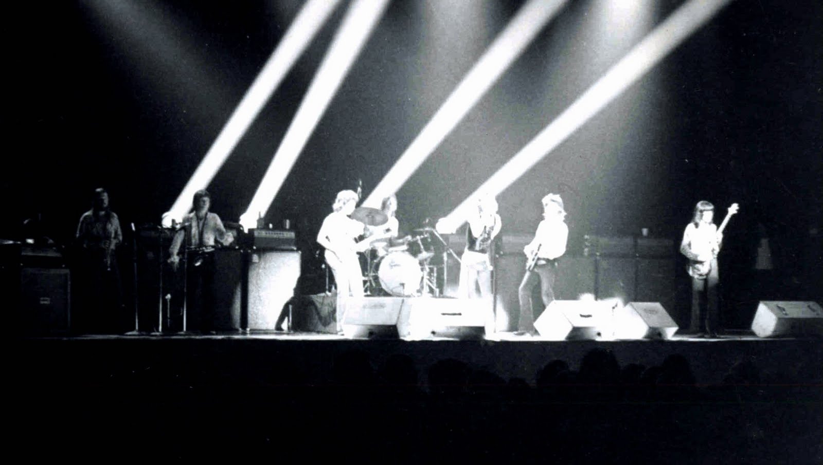 The_Rolling_Stones_1972_by_Dan_Volonnino.jpg