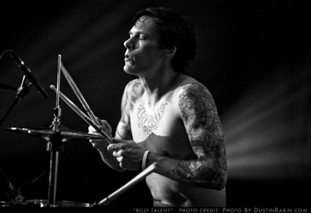 billy-talent-666-live-2007-5-aaron-solowoniuk-5177.jpg