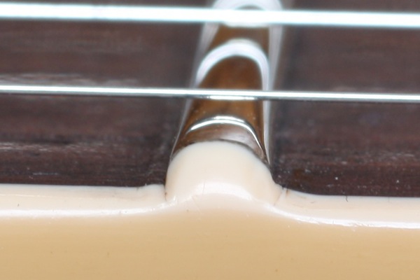 15_Gibson_Les_Paul_Partial_Refret_Save_Binding_Nibs.jpg