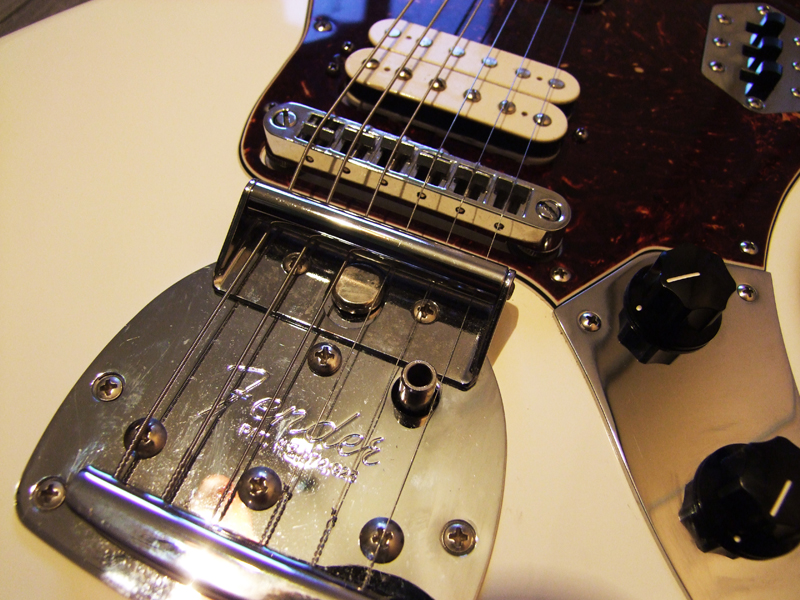 fender-classic-player-jaguar-special-hh-olympic-white-367995.jpg