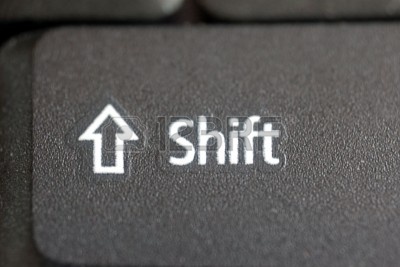 3182841-makro-der-shift-taste-von-laptop.jpg