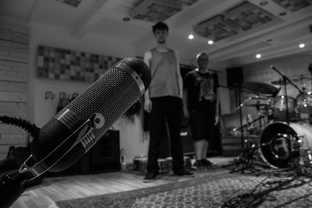 philippmaike_isaacvacuum_recordings_03.jpg.jpg