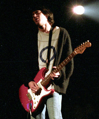 frusciante-stratocaster-red.jpg