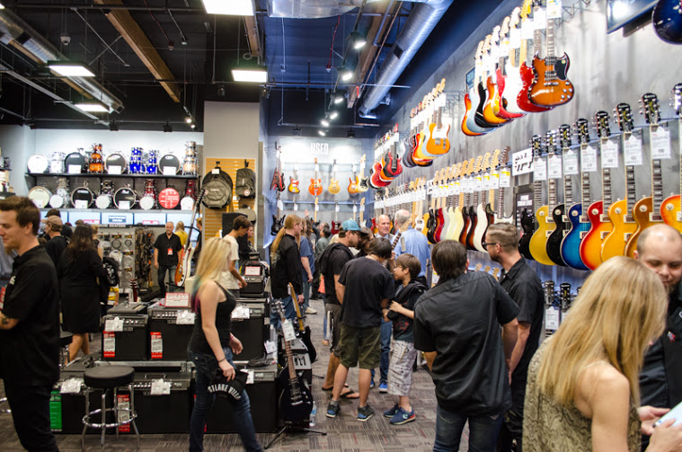 guitar%2Bcenter-7.jpg
