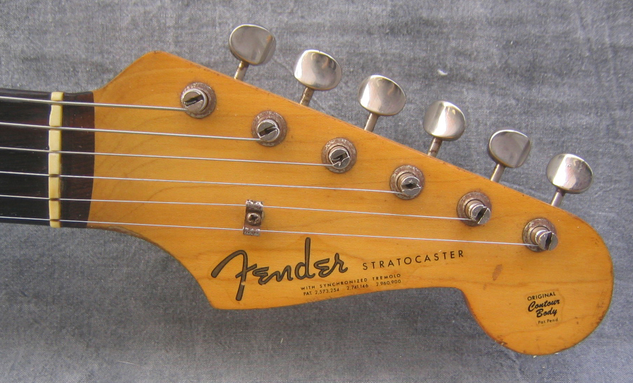 1962_Fender_Stratocaster_81173_head_zpsfe02a758.jpg