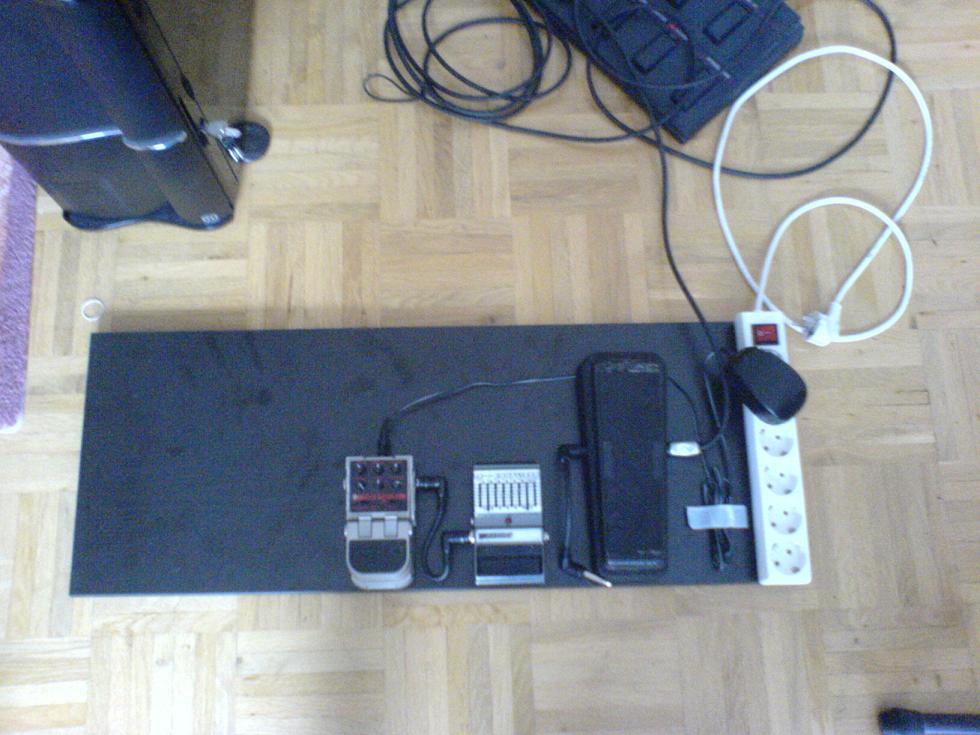 20222d1139678438-zeigt-her-eure-effektboards-dsc02525.jpg