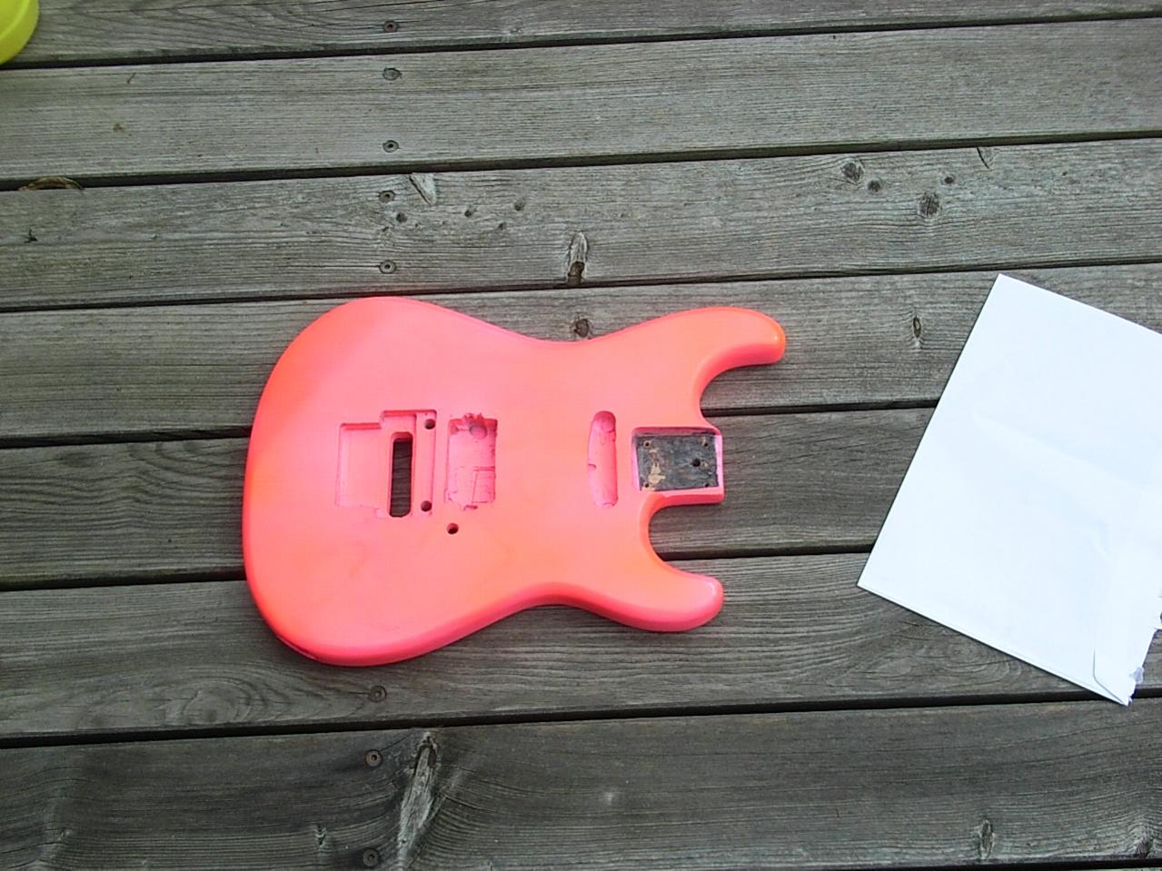77864d1211808624-diy-johnsonstrat-80er-poser-klampfe-lack1.jpg