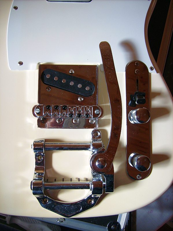 97548d1237407370-bigsby-mit-rollenbr-cke-tele-bigsby_fitting.jpg