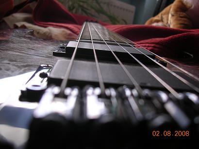 82773d1218204424-gitarre-ibanez-rgr-420-silver-artic-frost-12klein.jpg
