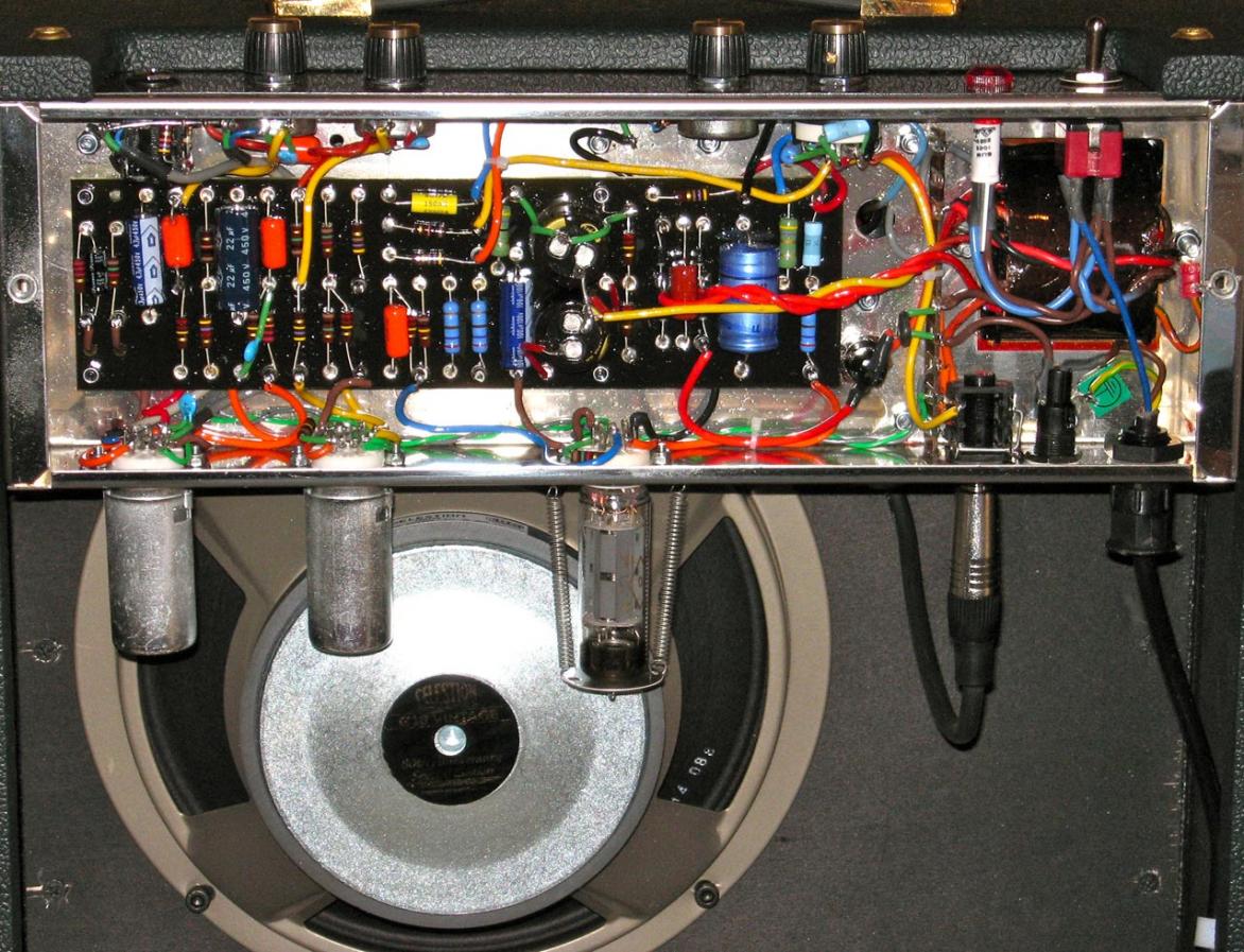 107028d1246545972-tubeamp-guts-fotos-innereien-plexi7innen.jpg